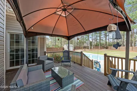 Exterior - 208 Easterly Dr, New Bern, NC 28560 photo 1 of 6