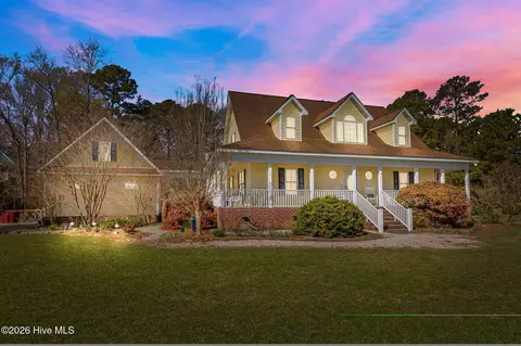 1052 N Creek Dr, Belhaven, NC 27810