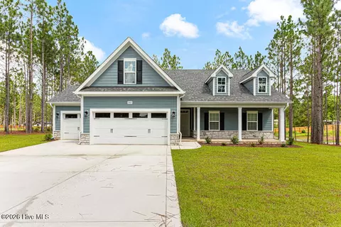2411 Murdocksville Rd, West End, NC 27376