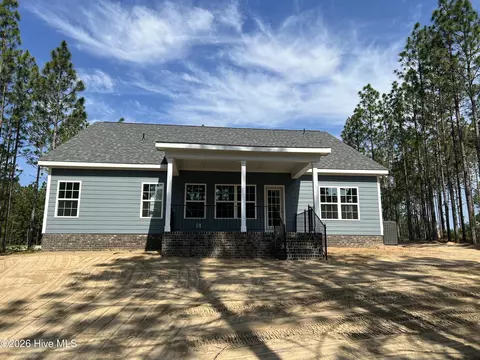 2411 Murdocksville Rd, West End, NC 27376