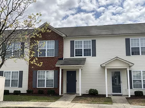 4243 Dudleys Grant Dr #E, Winterville, NC 28590