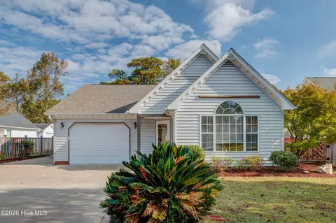 104 Dron Pl, Wilmington, NC 28409