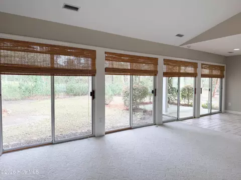 Living - 202 Fairway Dr, Hampstead, NC 28443 photo 7 of 9