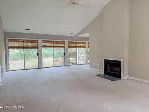 Living - 202 Fairway Dr, Hampstead, NC 28443 photo 6 of 9