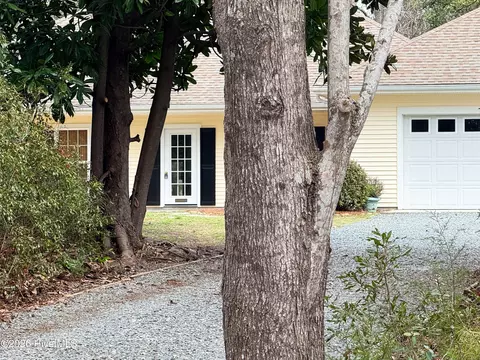 Exterior - 202 Fairway Dr, Hampstead, NC 28443 photo 4 of 12