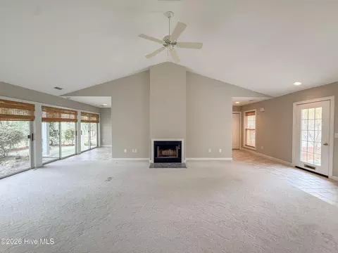 Living - 202 Fairway Dr, Hampstead, NC 28443 photo 5 of 9