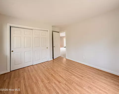 Bedroom - 202 Fairway Dr, Hampstead, NC 28443 photo 10 of 13