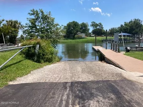 76 Hughes Rd, Hampstead, NC 28443 photo 16