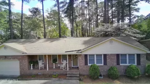 206 Staffordshire Rd, Greenville, NC 27834