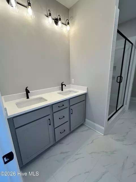 Bath - 3120 Gresham Pl, Leland, NC 28451 photo 1 of 3