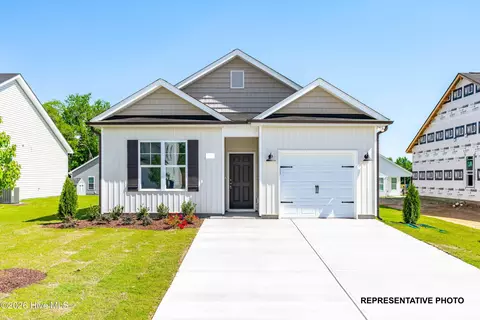 45 W Coulter Ct, Selma, NC 27576