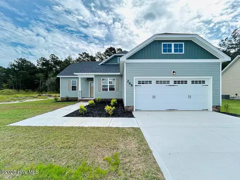 1231 Inner Banks Ln, Jacksonville, NC 28546