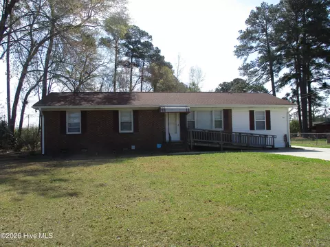 2941 Poole Rd, Kinston, NC 28504
