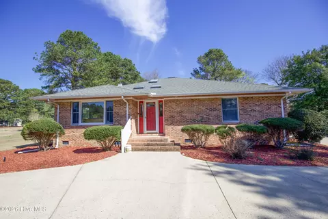 100 Oak Hills Rd, Pinehurst, NC 28374