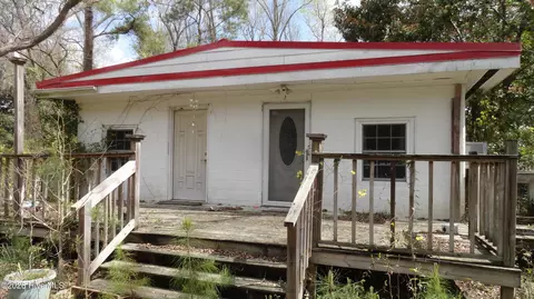 210-214 Railroad St, Havelock, NC 28532