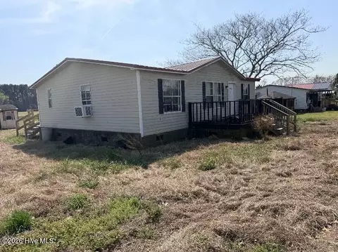1132 E Park Rd, Williamston, NC 27892