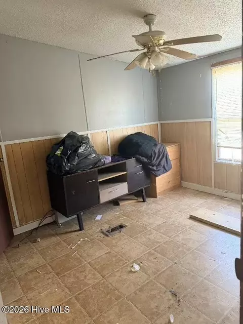 1132 E Park Rd, Williamston, NC 27892 photo 3