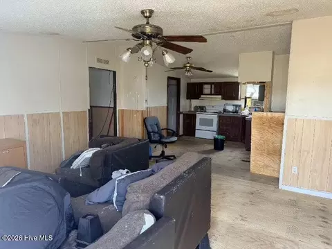 1132 E Park Rd, Williamston, NC 27892 photo 4