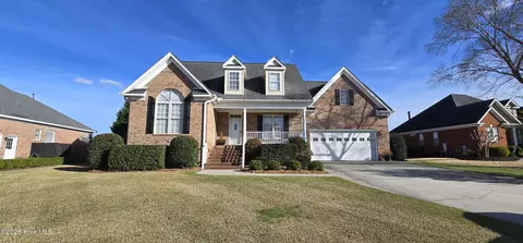 312 Bluebeech Ln, Greenville, NC 27834