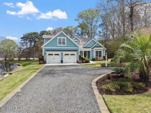 922 Oyster Pointe Dr, Sunset Beach, NC 28468