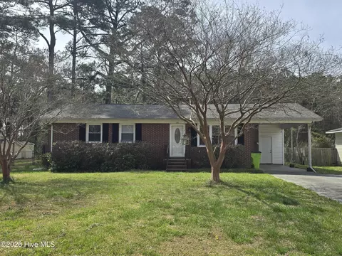 121 Bryan Blvd, Havelock, NC 28532