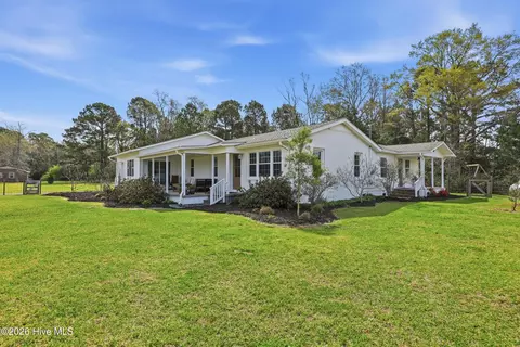 635 Little Macedonia Rd NW, Supply, NC 28462