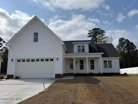3301 School View Dr, Farmville, NC 27828
