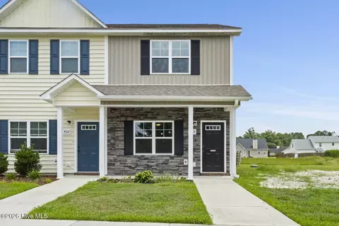 400 Justice Farm Dr, Sneads Ferry, NC 28460