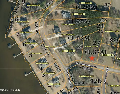 27 Suttons Landing Rd, Hertford, NC 27944