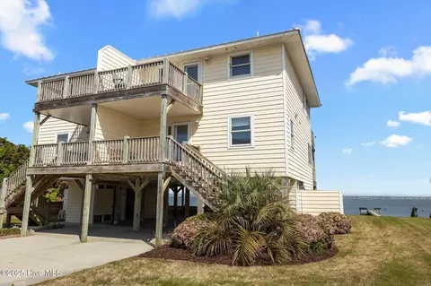 2506 Emerald Dr #E, Emerald Isle, NC 28594