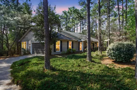 150 Pebble Beach Pl, Southern Pines, NC 28387