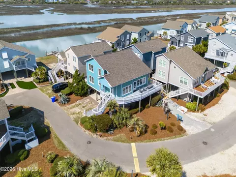 17 Sandpiper Dr, Ocean Isle Beach, NC 28469