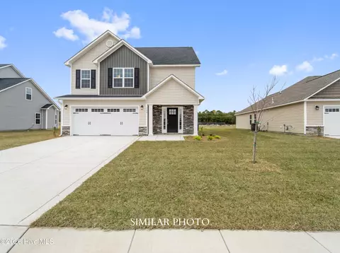 755 Regiment Rd, Jacksonville, NC 28546