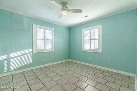 Bedroom - 406 36th St, Sunset Beach, NC 28468 photo 7 of 8