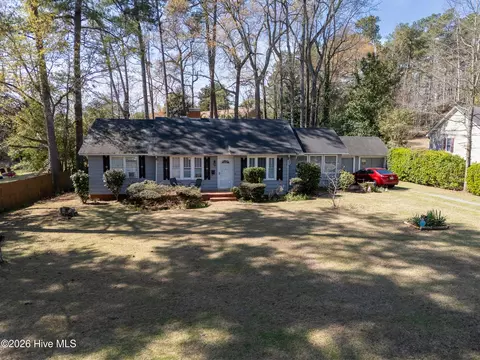 515 N Pine Ln, Wadesboro, NC 28170