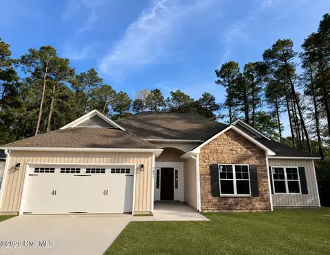 1831 Caracara Dr, New Bern, NC 28560