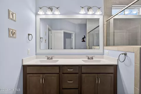 Bath - 473 Arden Dr, Hampstead, NC 28443 photo 2 of 3