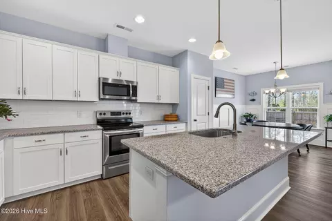 Kitchen - 473 Arden Dr, Hampstead, NC 28443 photo 3 of 4