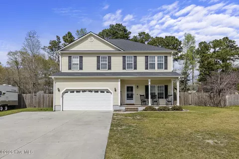 125 Sunny Point Dr, Richlands, NC 28574
