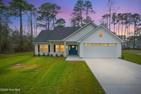 523 Leatherwood Dr NW, Calabash, NC 28467