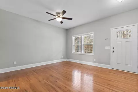 Living - 290 Adams Cir, Pinehurst, NC 28374 photo 3 of 4