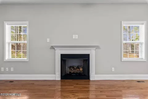 Living - 290 Adams Cir, Pinehurst, NC 28374 photo 1 of 4