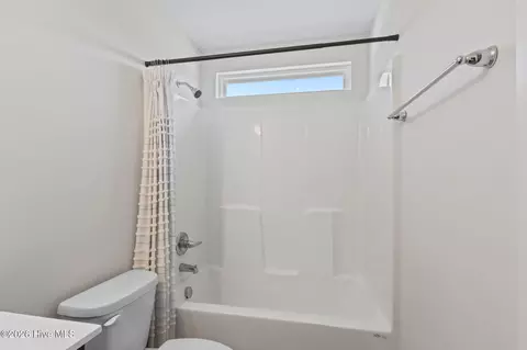 Bath - 704 W Warner Ct, Hubert, NC 28539 photo 3 of 4