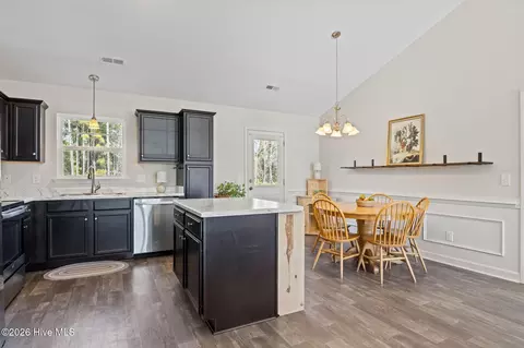 Kitchen - 704 W Warner Ct, Hubert, NC 28539 photo 4 of 4