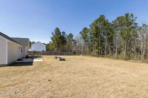 Exterior - 704 W Warner Ct, Hubert, NC 28539 photo 1 of 5