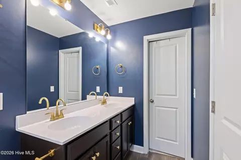 Bath - 704 W Warner Ct, Hubert, NC 28539 photo 1 of 4