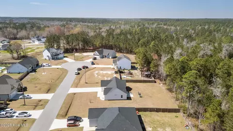 View/Area - 704 W Warner Ct, Hubert, NC 28539 photo 10 of 10
