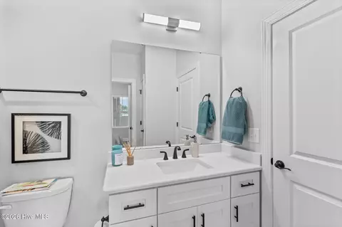 Bath - 400 Lighthouse Ln #B2, Cedar Point, NC 28584 photo 5 of 5