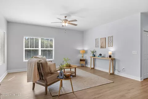 Living - 400 Lighthouse Ln #B2, Cedar Point, NC 28584 photo 2 of 3