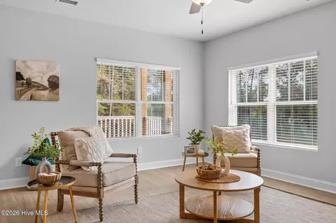 Living - 400 Lighthouse Ln #B2, Cedar Point, NC 28584 photo 1 of 3